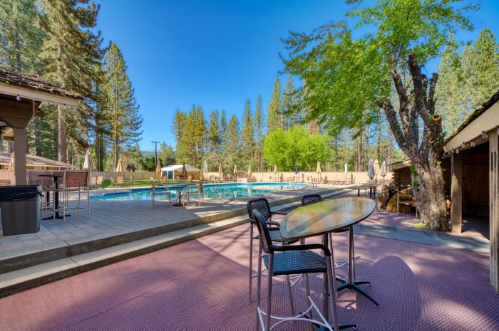 River Pines Resort — poolside seating and outdoor bar, Graeagle CA